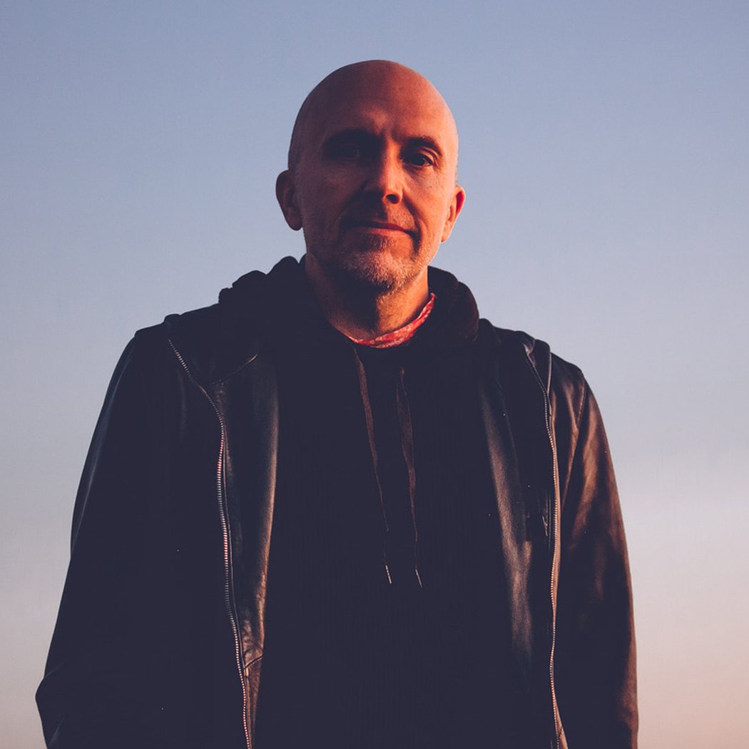 Lee Burridge live at The Den 3